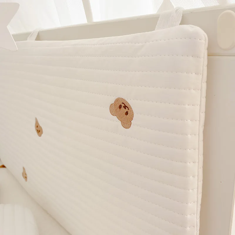 Cotton Soft Texture Infant Crib Liner Detachable Washable One-piece Baby Crib Bumper Protector Around Cushion Newborn Bedding