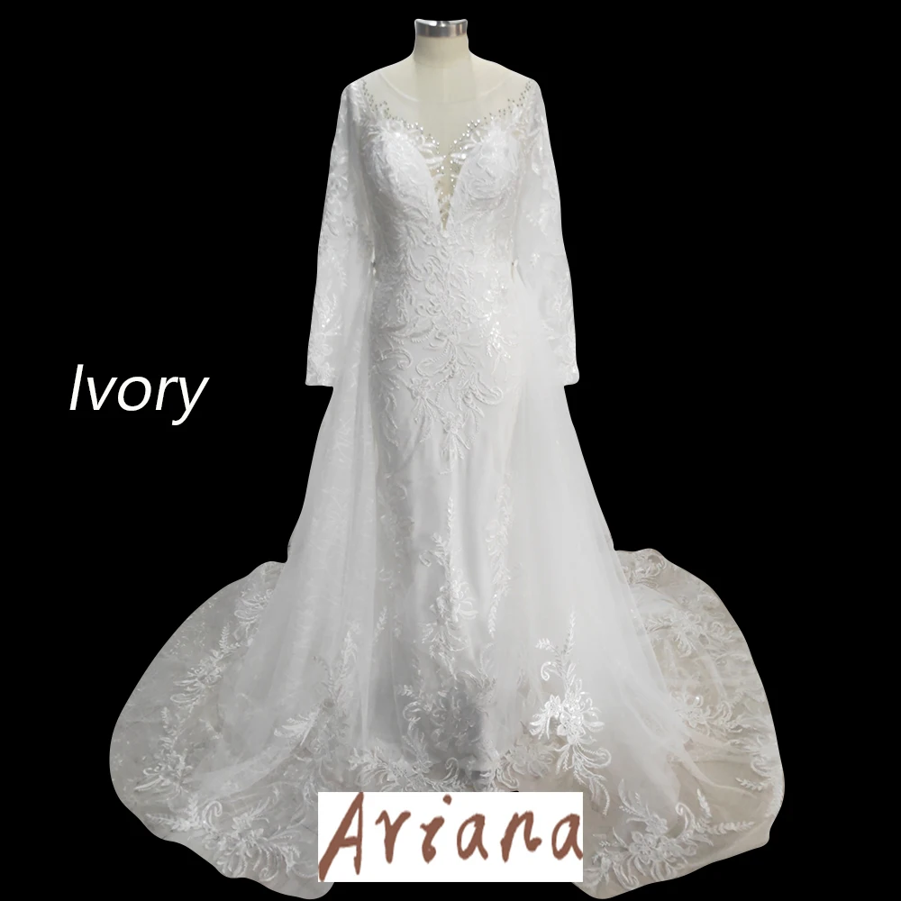 Abito da sposa di lusso con applicazioni in pizzo con stacca Royal Train Appliques in pizzo bottone indietro abito da sposa per donna 2022 su misura