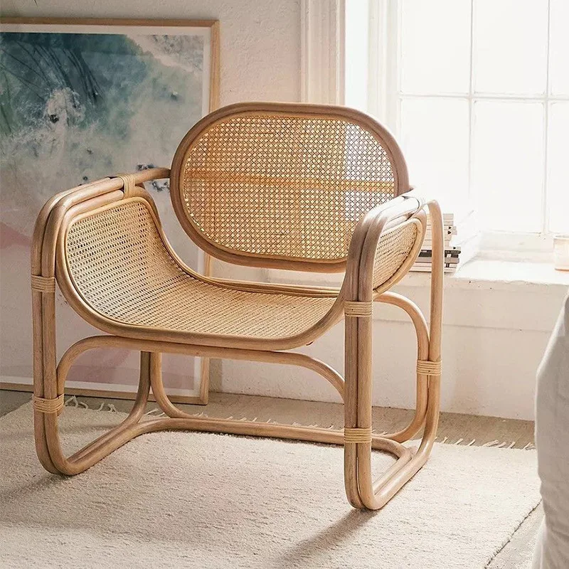 Nordischer, moderner, einfacher, echter Rattan-geflochtener, einzelner, lässiger, leichter, luxuriöser Rattan-Stuhl mit Rückenlehne