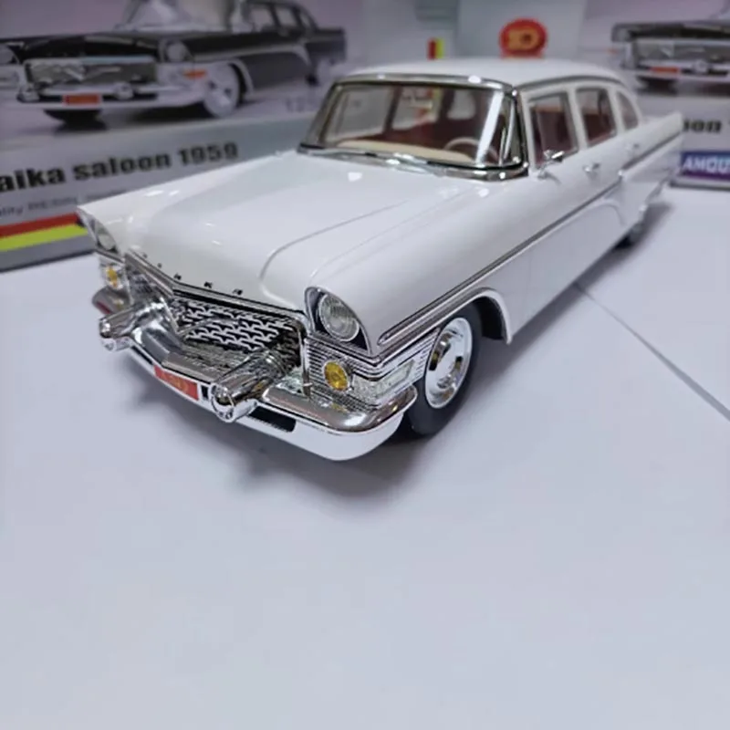 Soviet gaz13チャイカ1/18セダンヴィンテージカー,レジンカーモデル