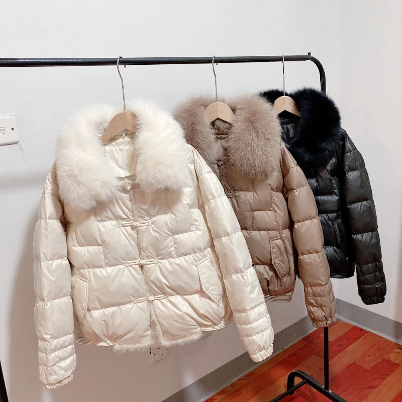 Abrigo de plumón de pato blanco para mujer, parka corta y cálida con cuello de piel de zorro Real, elegante y holgada, a la moda, novedad de invierno 90%