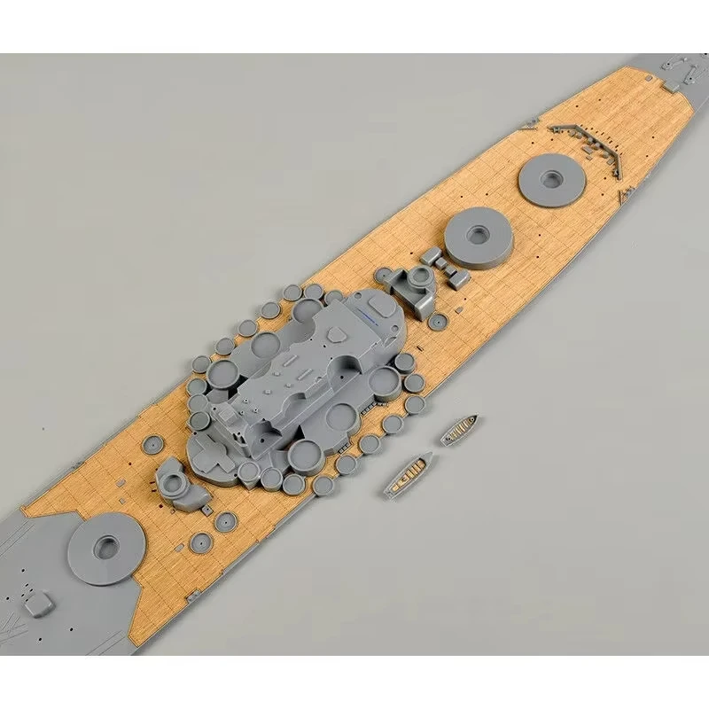 

Wooden deck with anchor chain and adhesive backing, assembled model accessories, upgraded ship modification parts