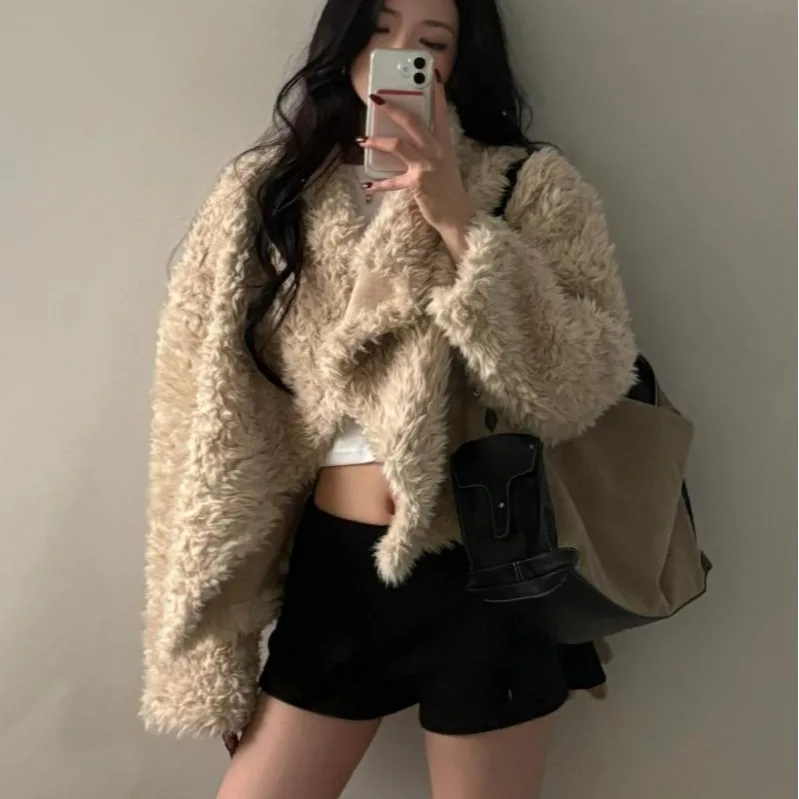 Donna ort Fur Jaet 2025 Autunno Inverno Coreano Sle Bottone laterale Gilet di pelliccia di agnello Puffy Warm Long Sve Pendolarismo Sle