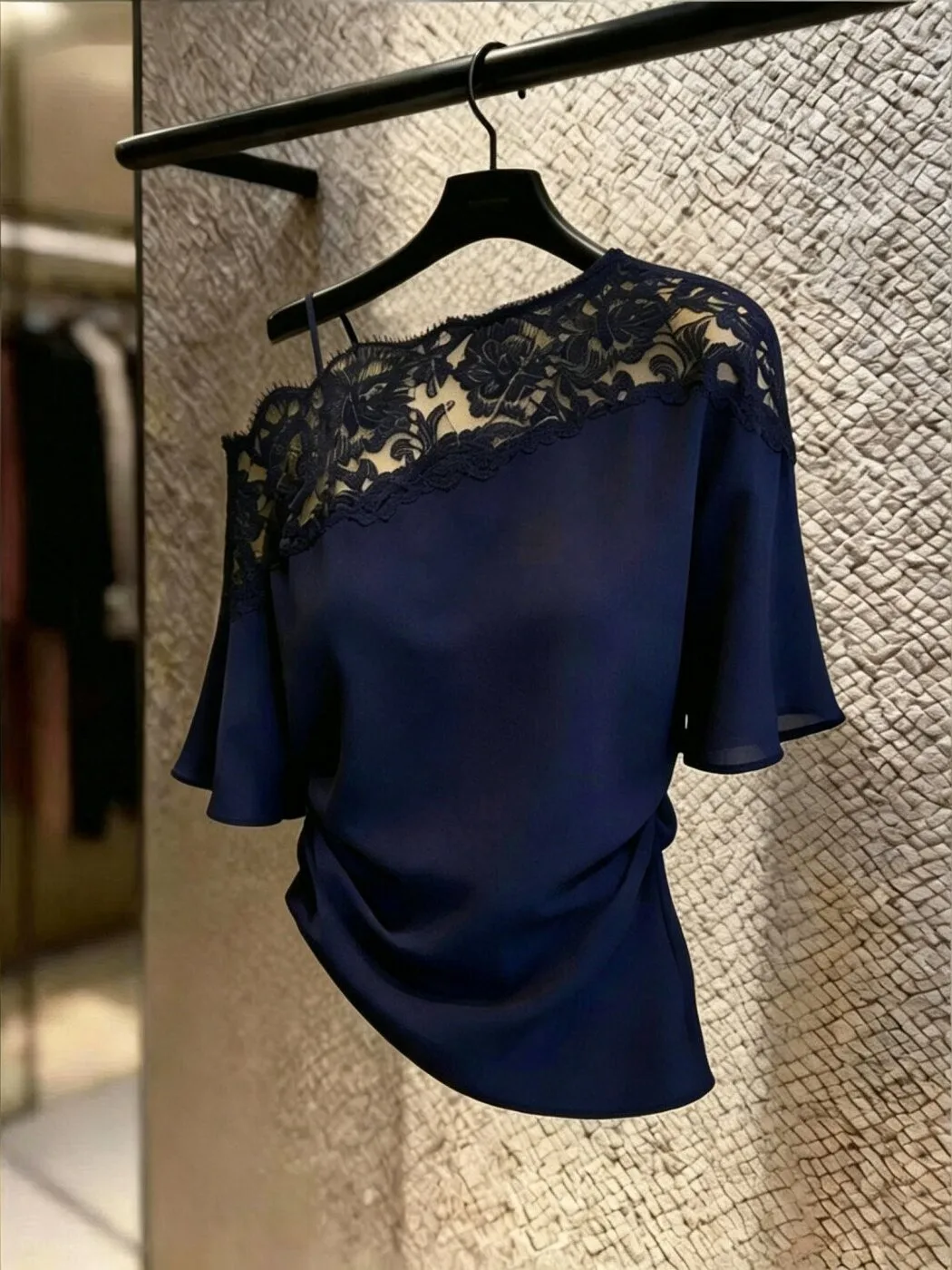 Fashionable Lace Splice Shoulder Short Sleeve T-Shirt Women's Luxury Style Summer New Arrival Straight Body Slim Fit Regular ...