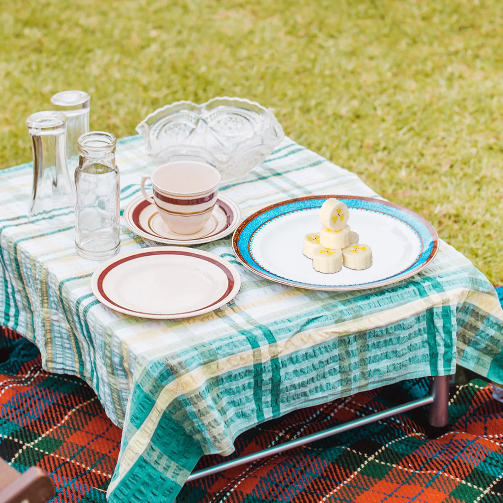 

6Pcs Artificial Fake Banana Slices Realistic Simulation Decoration Photography Prop Home Office Mall Display Plastic Fruit