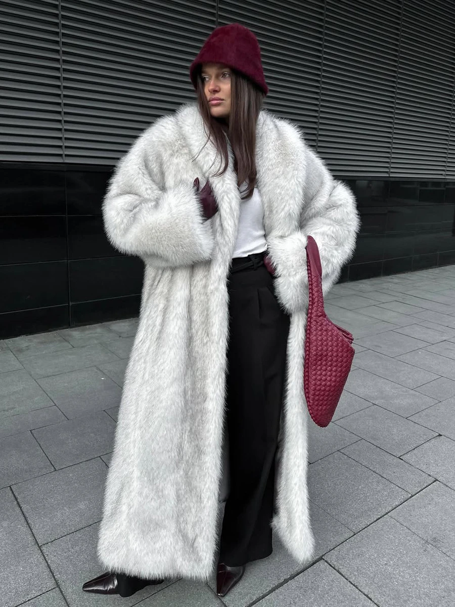 2026 New Women Faux Fur Maxi Coat Fluffy Shaggy Oversized Thick Warm Silver Gray Winter Outerwear Luxury Streetwear