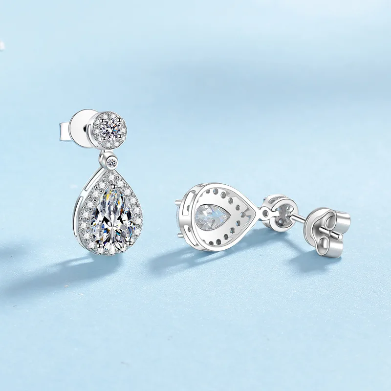 Banquet Focus Water Drop Earrings For Women 1ct Each Moissanite PT950 Platinum | Brilliant and dazzling, eye-catching
