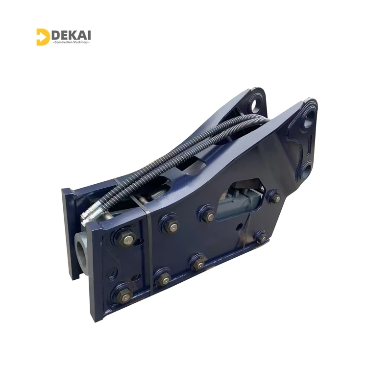 Młot hydrauliczny boczny SB81 z cylindrem azotowym i przewodami olejowymi - podstawowe komponenty