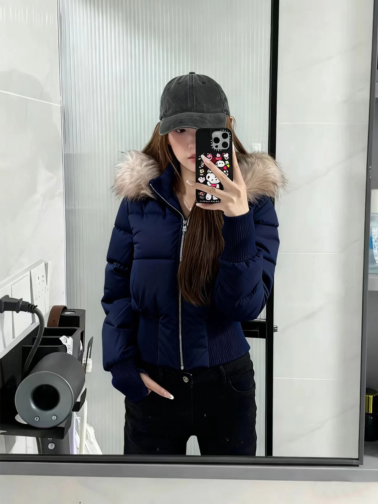 

Зимняя куртка 2025 года из утепленного хлопка, корейский стиль, теплая, с уникальным дизайном, для повседневной носки, на молнии