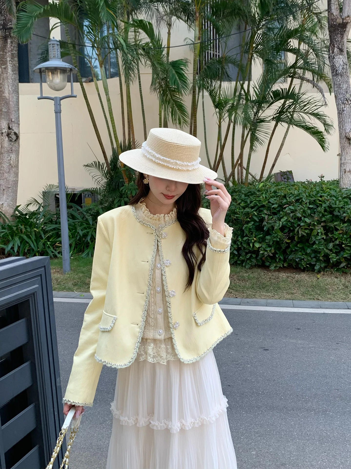 Kun Peninsula Love Story Yellow Shoulder Length PU Leather Jacket Women's Autumn High Fashion Short Coat Luxury Sensation view 2