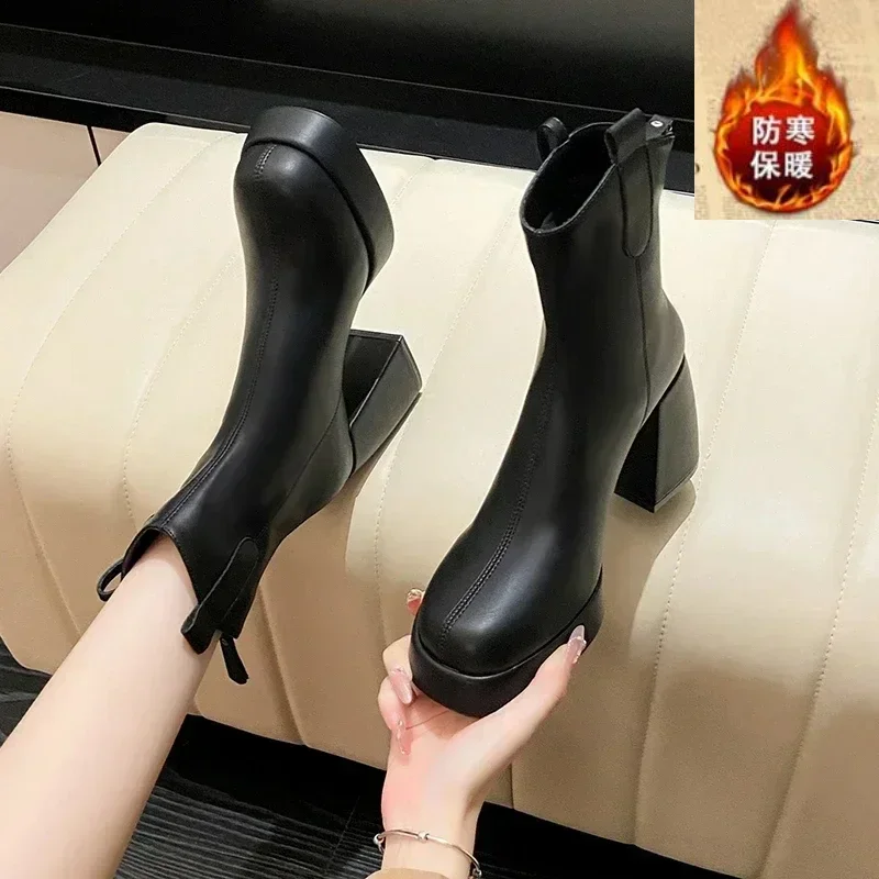 Botines de tacón alto para Mujer, zapatos de cuero de moda con punta cuadrada, tendencia de diseñador gótico, Botas de nieve gruesas de lujo para Mujer 2024