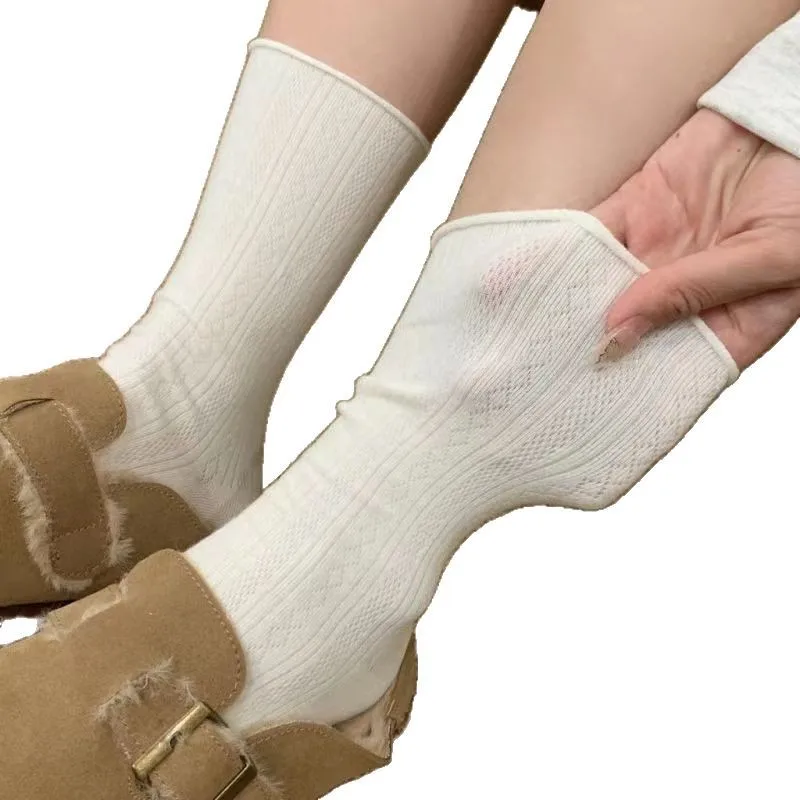 Kaus Kaki Kasual Wanita Kaus Kaki Sederhana dengan Tepi Gulung Manset Tengah Warna Krem