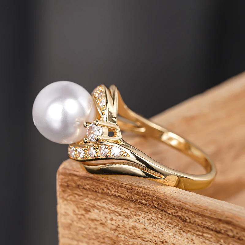 Huitan Graceful Imitation Pearl Ring for Engagement Bright Charming Finger Accessories for Women Exquisite Noble Wedding Jewelry