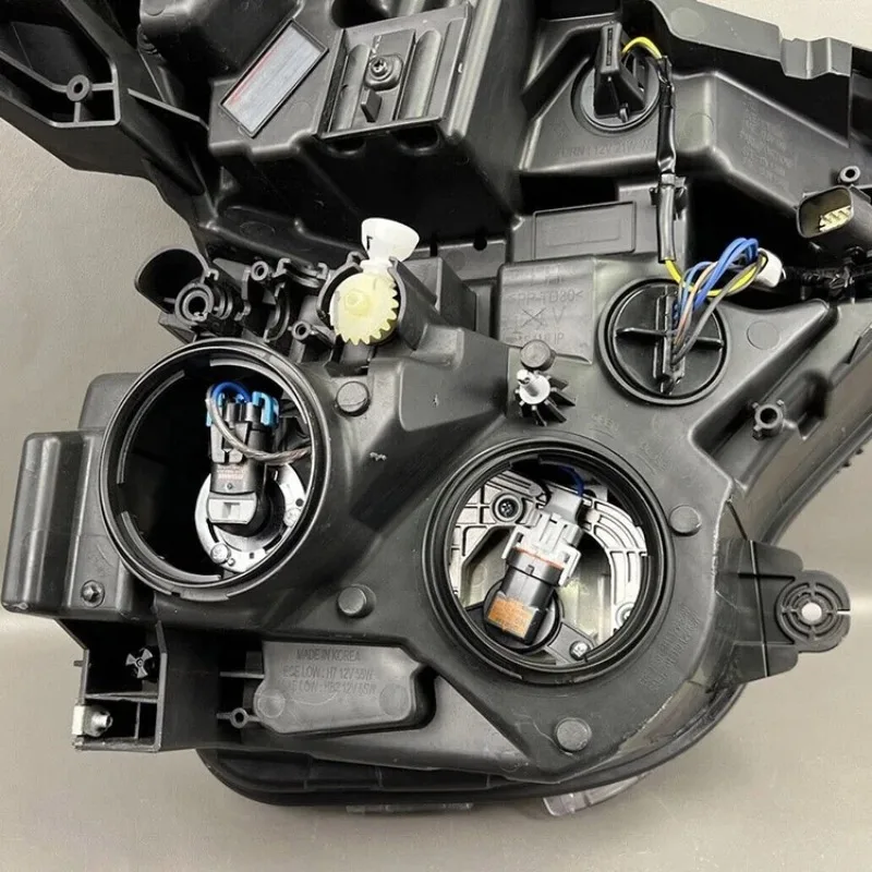 재고 판매 자동 조명 시스템 할로겐 전구 램프 42778367   OEM 42790340   Chevrolet Trailblazer 2021 헤드라이트용 자동차 헤드램프