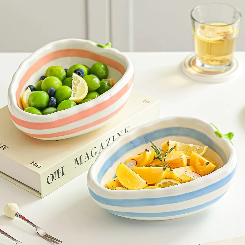 Nordic Ins Strawberry Shape Fruit Plate Living Room Kitchen Dining Table Fruit Bowl Dried Fruit Plate Snack Storage Decoration