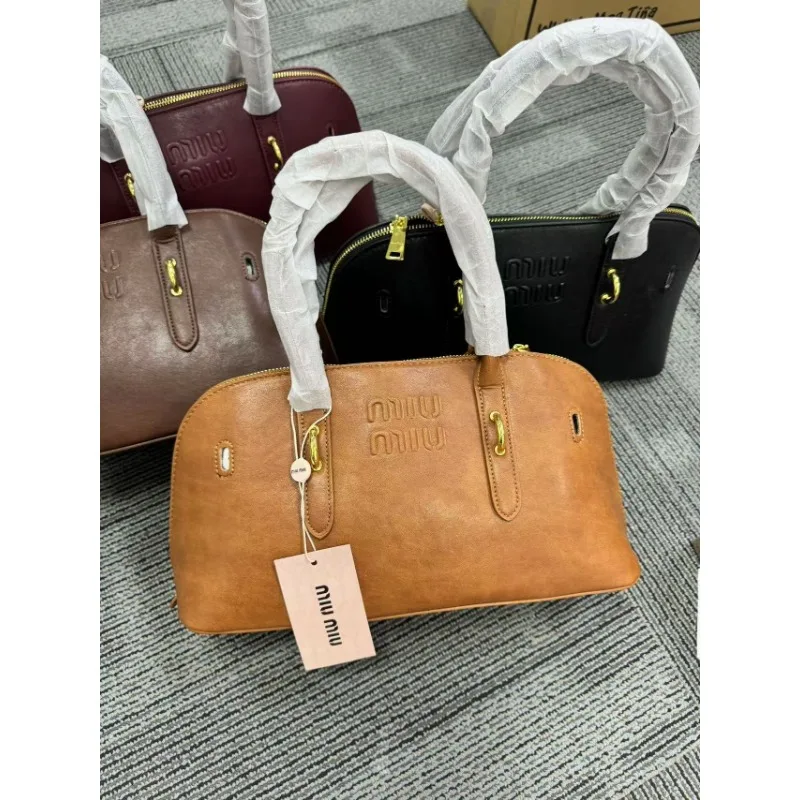 2024 New Fashion Trend Luxury Designer Letter Handheld Bag for Women Versatile Retro Simple Shoulder Crossbody Small Square Bag