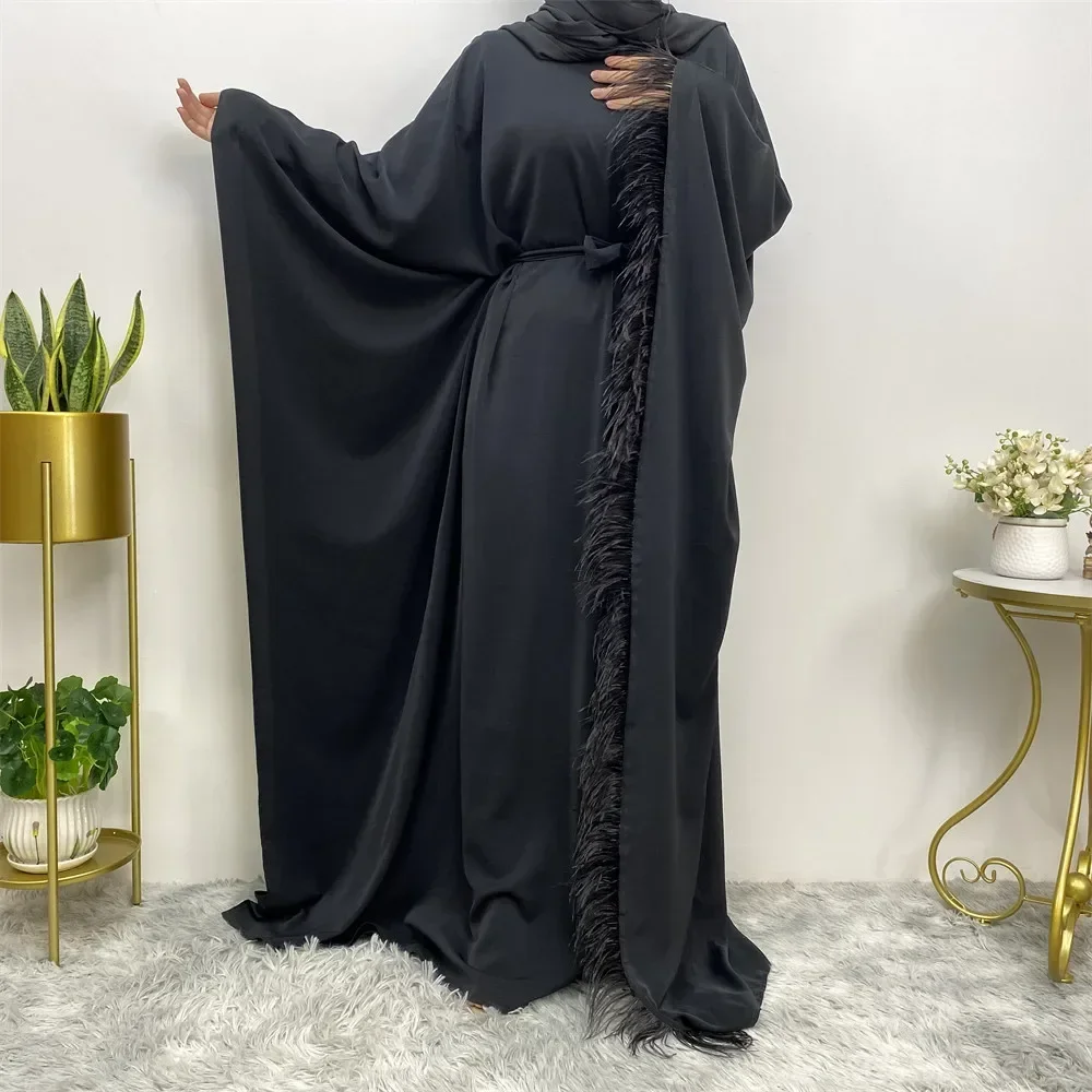 

Feathers Elegant Loose Muslim Robe Bat Sleeve Large Size Dress Middle East Black Abayas for Women Dubai 2023 Kaftan