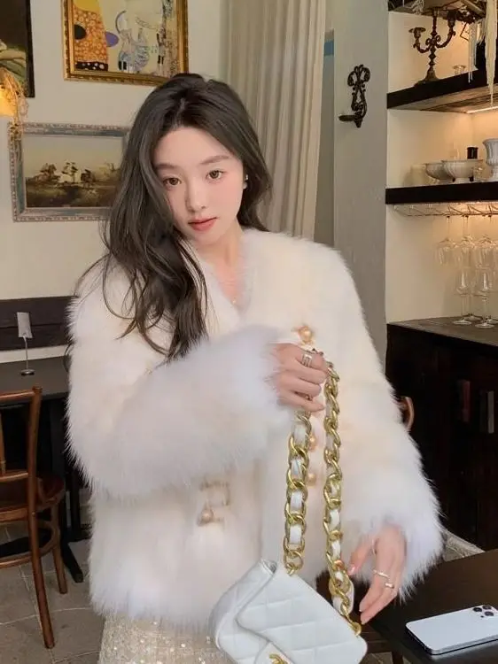 เสื้อโค้ทขนสัตว์ Berman Briti สำหรับผู้หญิง รุ่นใหม่ประจำปี 2025 ทำจากหนังและขนสัตว์  ขนาดใหญ่ ให้ความอบอุ่น สไตล์ลำลอง คอวี