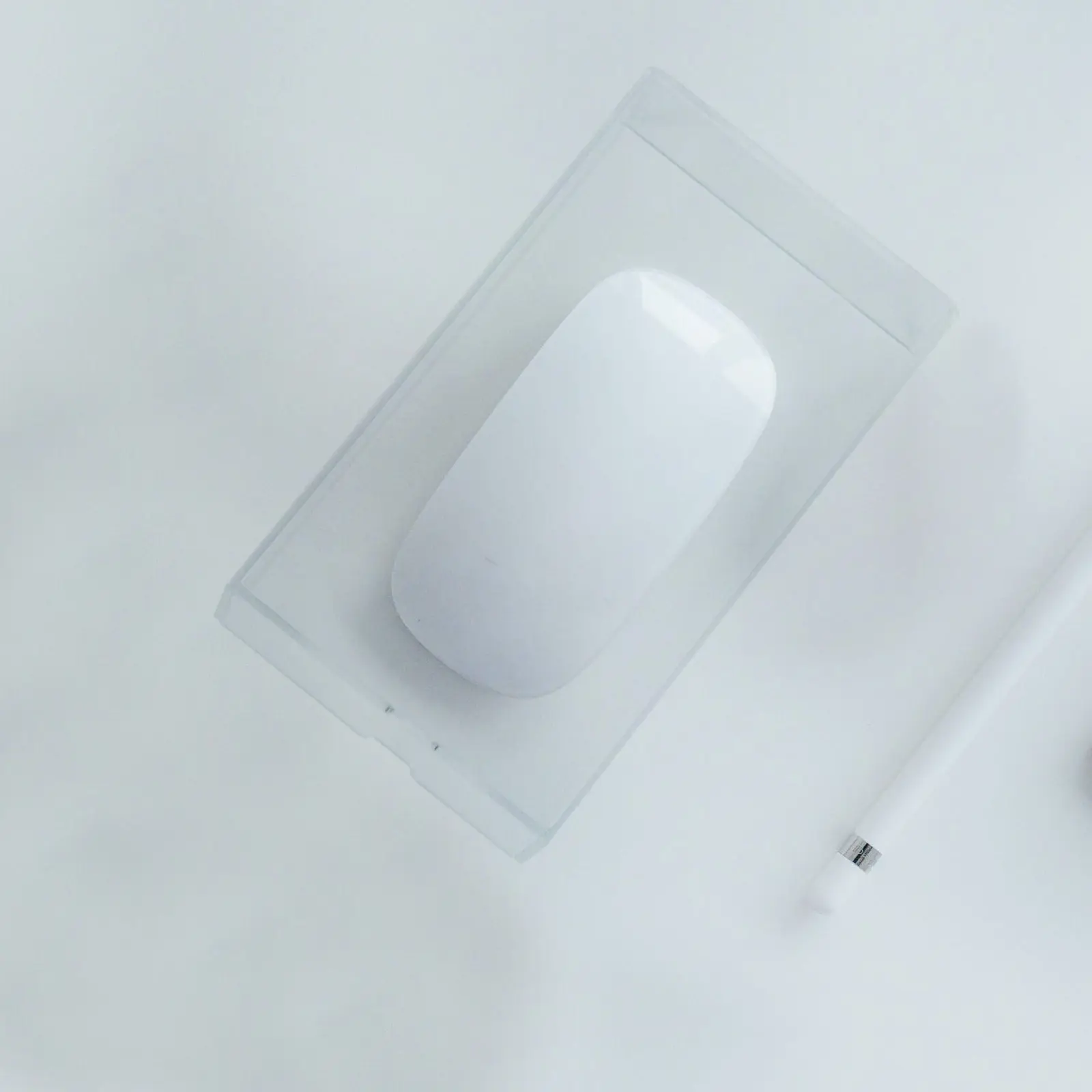 

Transparent Mouse Box Acrylic Protective Cover Dustproof Waterproof Removable Washable Clear Protective Mouse Case
