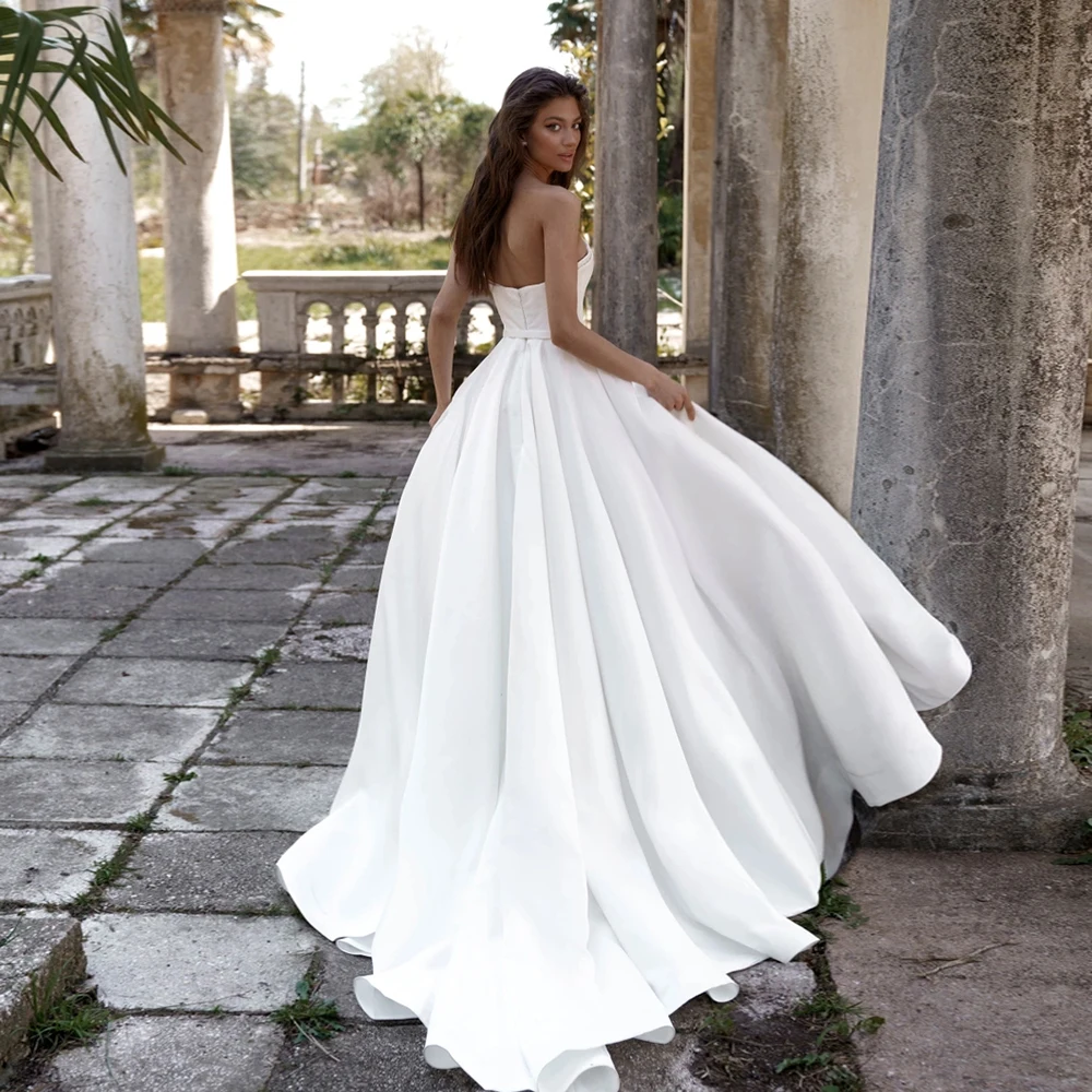 Exquisite Strapless Wedding Dresses with Satin 2025 Summer New Sleeveless Bridal Gowns for Princess Court Train Vestido De Novia