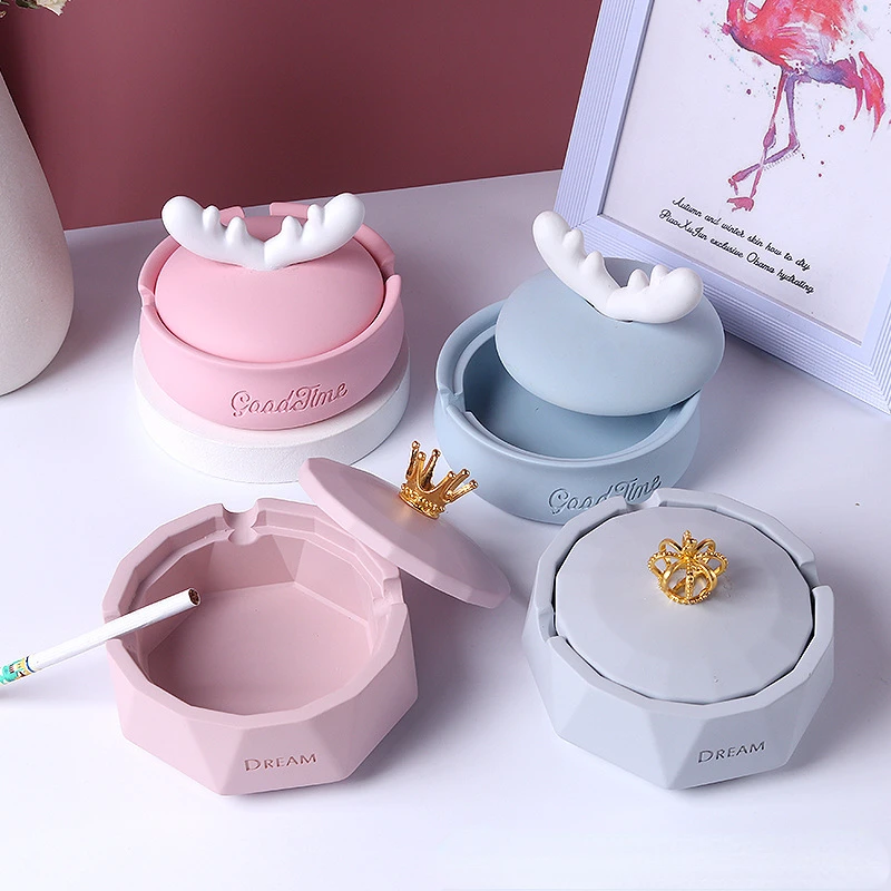 Ashtray with Lid Nordic Style Female Gift Cute Pink Living Room Bedroom Interior Smokeless