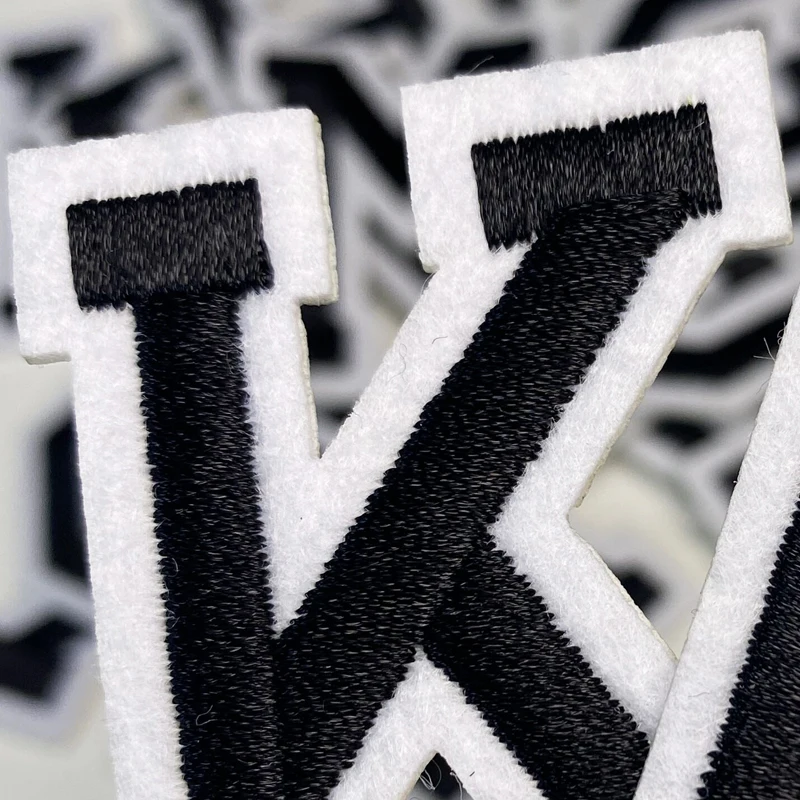 Buchstaben-Aufnäher zum Aufbügeln für Kleidung, bestickt, schwarzes Alphabet, Parches, Bordado Para Ropa Letras Diy Nas Innovki Baby Sew Backpack De – Detail 13