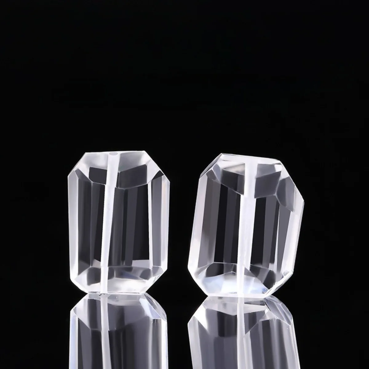 2pcs 10x12mm Irregular Shape Faceted Natural Clear Quartz Not Dyed Not Enhanced