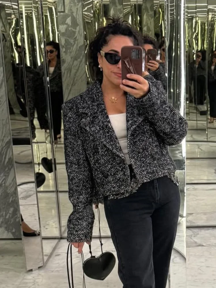 

Fashion Cropped Tweed Woolen Coat Women Lapel Long Sleeve Loose One Button Jacket 2025 Autumn Lady Daily High Street Outerwear