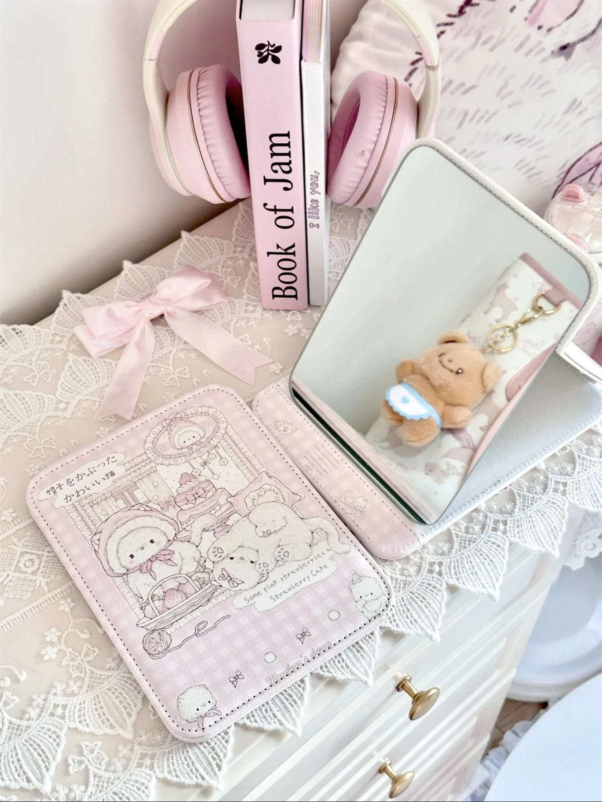 Pink makeup mirror, cute cartoon folding mirror