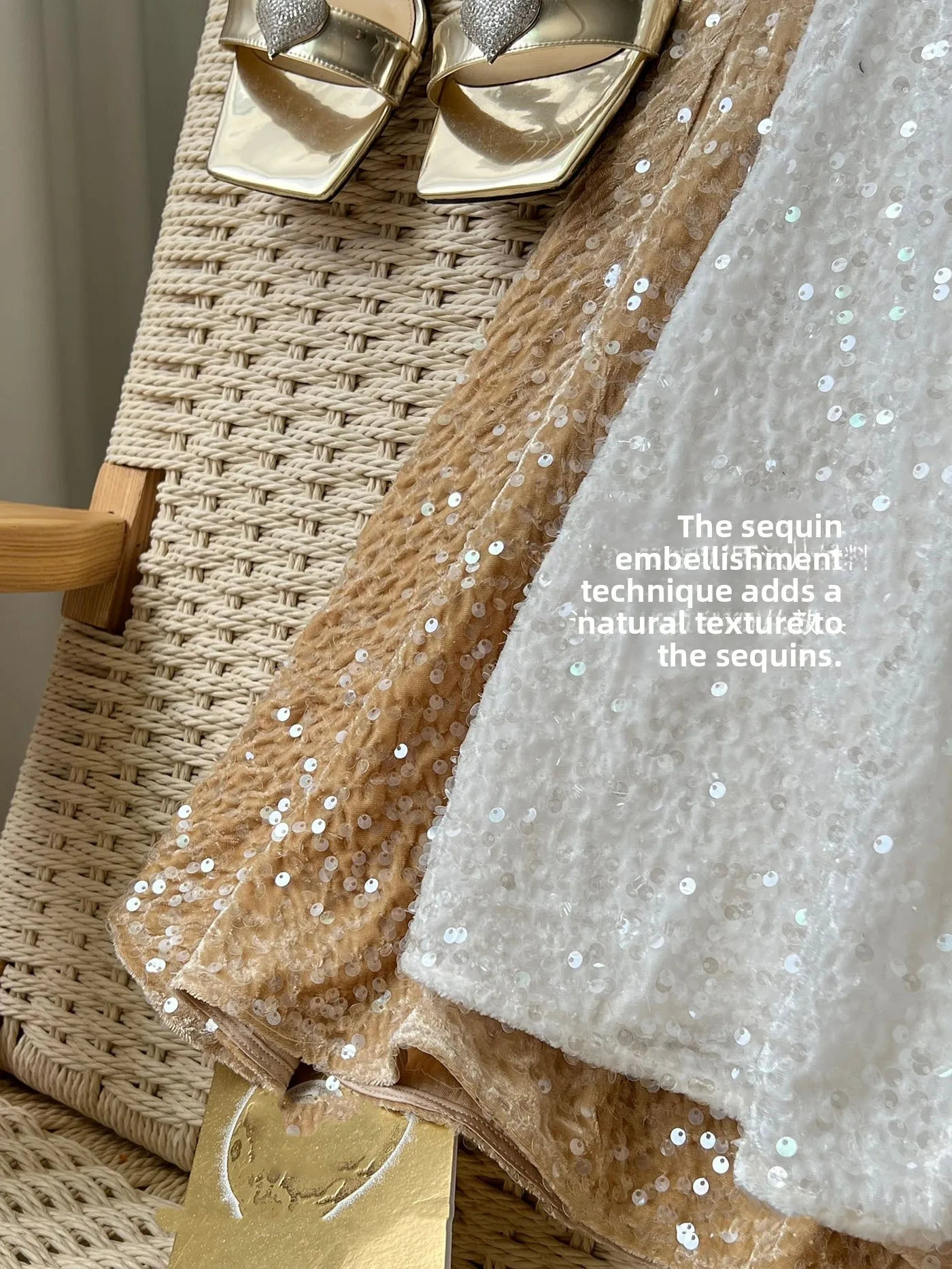 Gonna a coda fi con campo magnetico stellato, paillettes ini che attirano ogni cornice, sensazione di fascia alta, gonna da donna