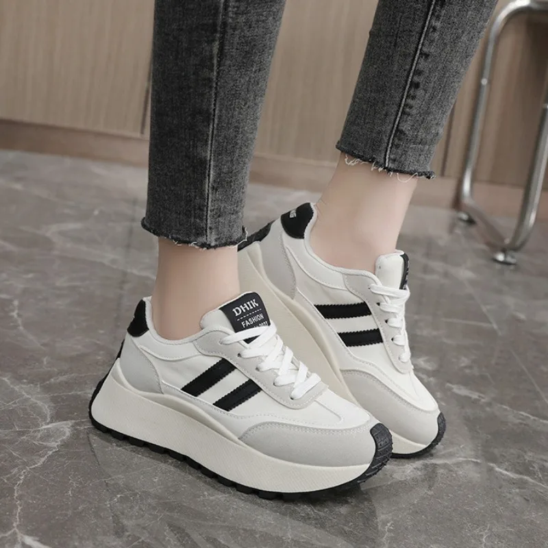 

Chunky Shoes Women's 2025 New Comfortable Anti Slip Running Shoes Spring Breathable Lace Up Casual Shoes Zapatillas De Mujer