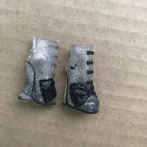 オリジナルの人形のハンズシューズブーツイヤリング装飾ドールの交換白いベージュの茶色の手カラフルな人形のアクセサリー 8ベストセールスLOL OMGアクセサリー-8