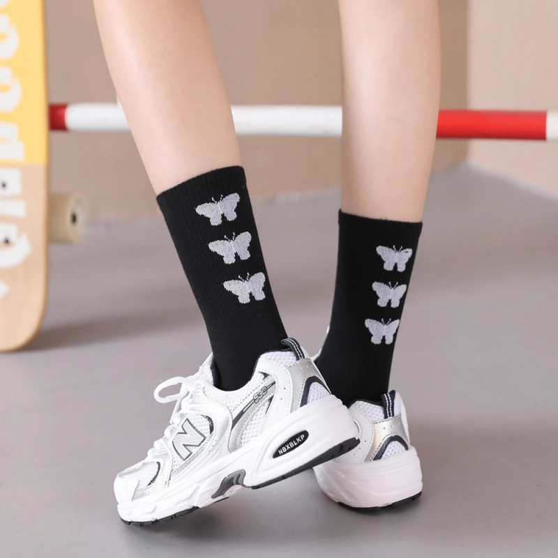 3 Pairs Butterfly Women\'s Socks Mid Tube Sockken Spring Autumn Street Trend Sports Black White Stacked Socks for Girls