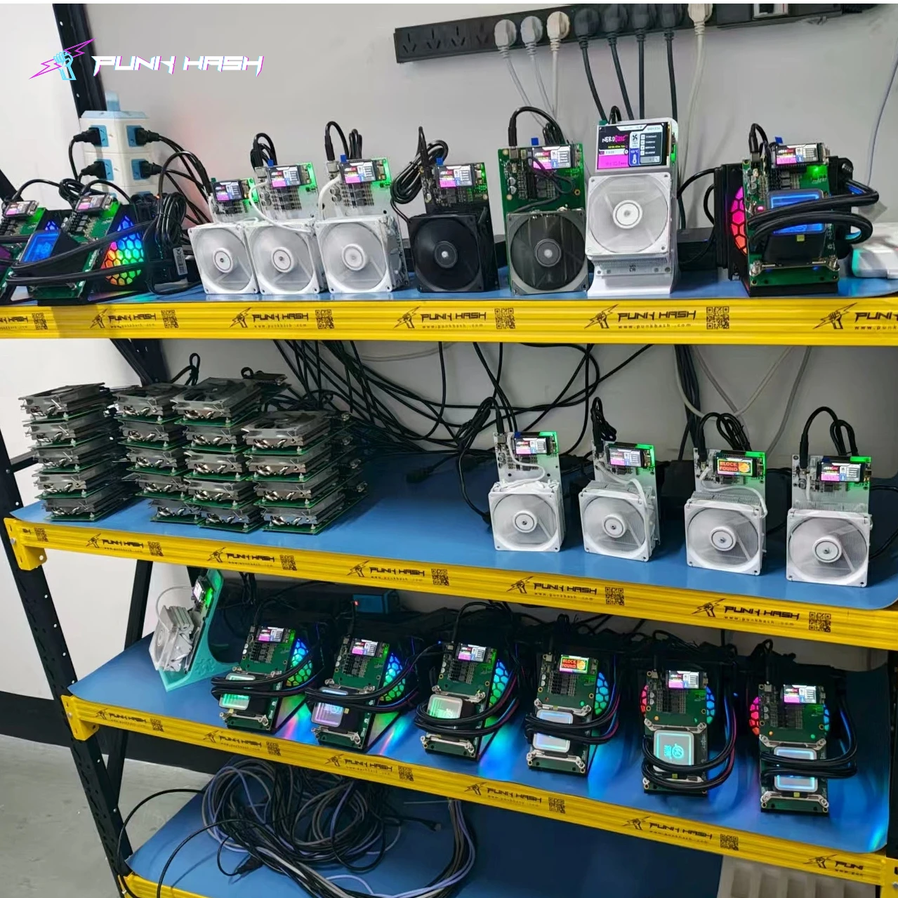 جهاز تعدين Bitaxe NerdQaxe++ Hydro Cooling ASIC - 4.8TH/s NerdQAxe+ + تبريد المياه مع جميع أنواع المكونات NerdQAxe