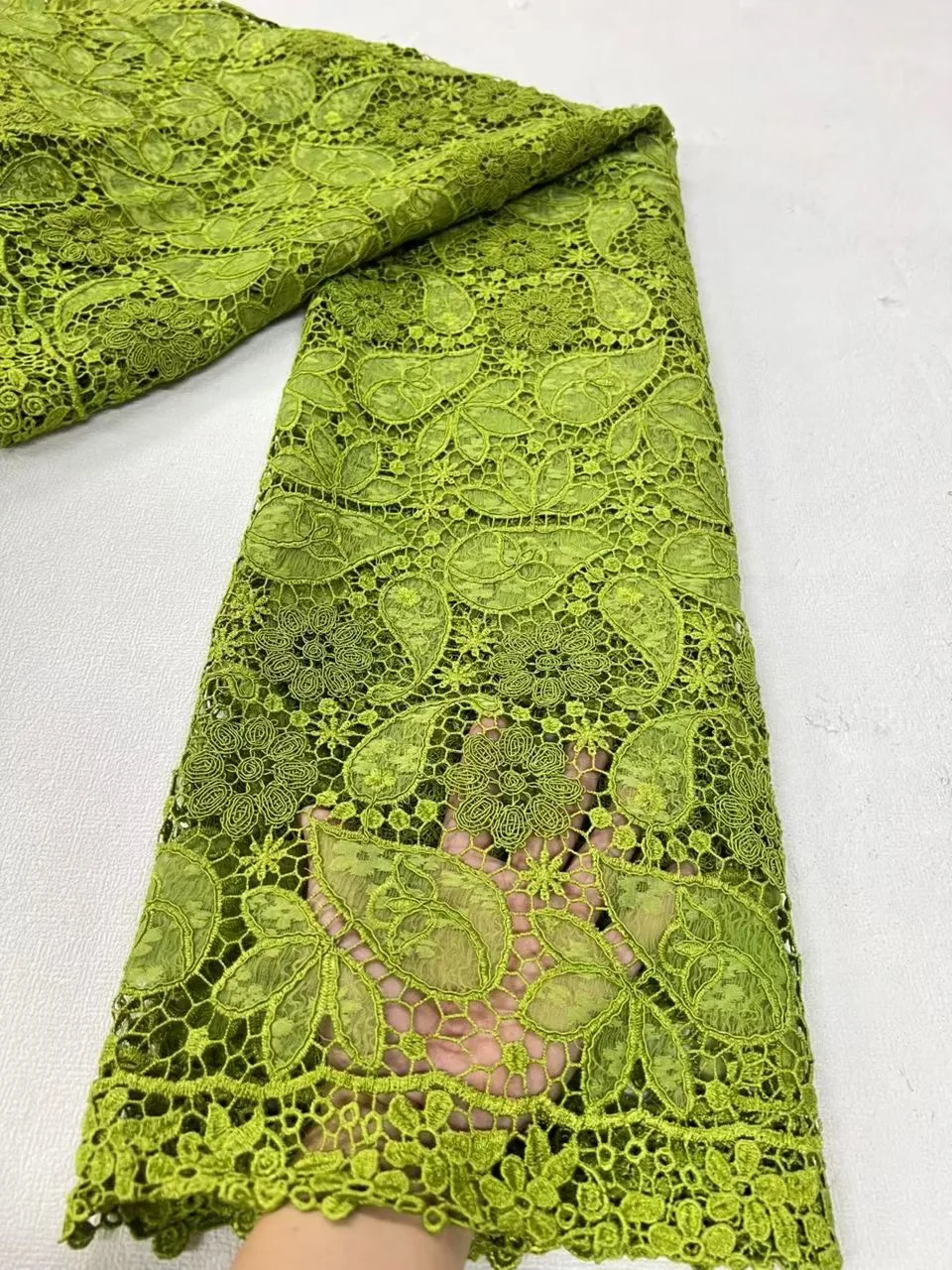 

Высококачественная нигерийская хлопковая ткань с пайетками и вышивкой, кружево, фатин для свадебных и праздничных платьев, шифон, 5 ярдов, JL550 (2026)