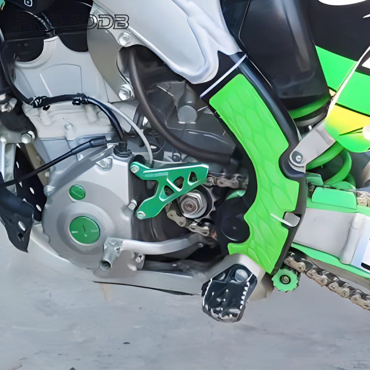 Front Sprocket Cover Chain Protector Guard For Kawasaki KX250F KX125 KX250 KX250F KX450F KLX250 D-TRACKER For Suzuki Motorcycle