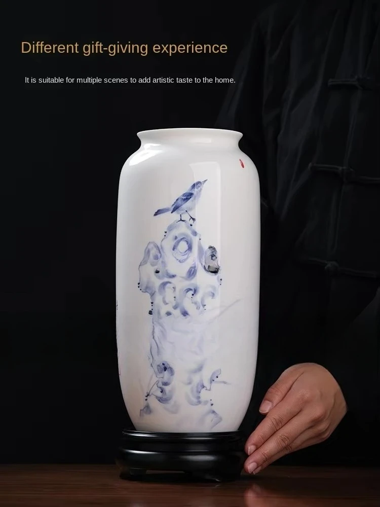 yjq Ceramic Master Hand Painted Blue and White Underglaze Vase Living Room Study TV Cabinet Decoration