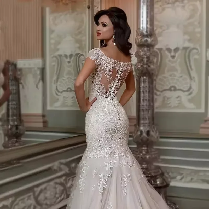 Vestido de novia romántico personalizado de sirena, mangas cortas, Apliques de encaje, elegante vestido de novia con ilusión, tren con botones sin espalda