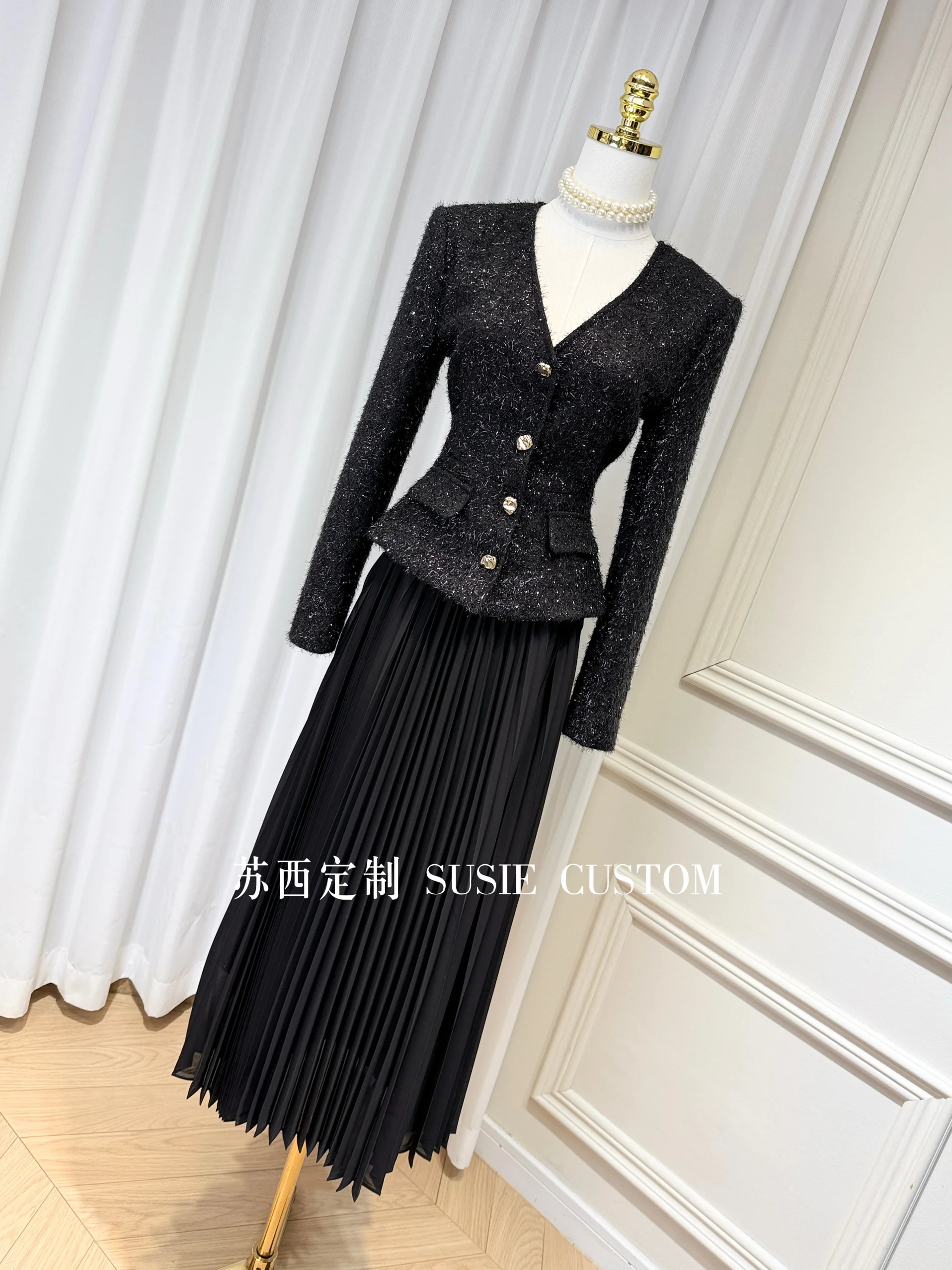 French Elegant Commuter V-neck Long Sleeve Single-breasted Jackets Elastic High Waist Pleated Skirts Two-piece Set Women Autumn