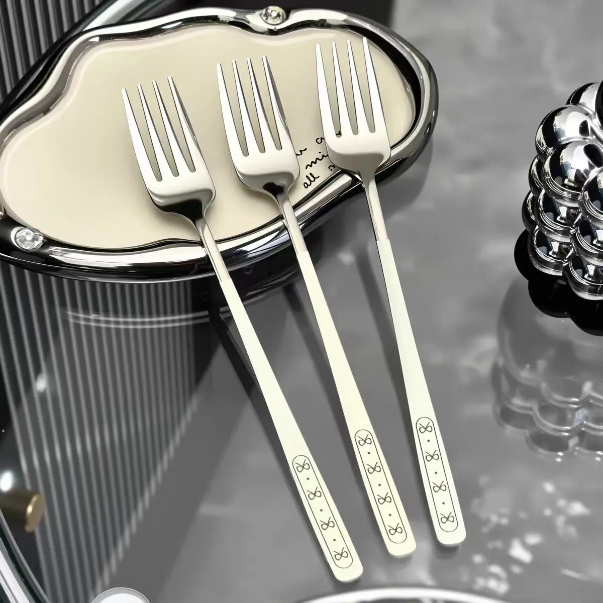 Stainless steel Western tableware 6pcs Cute butterfly pattern household dessert spoon 5pcs fork