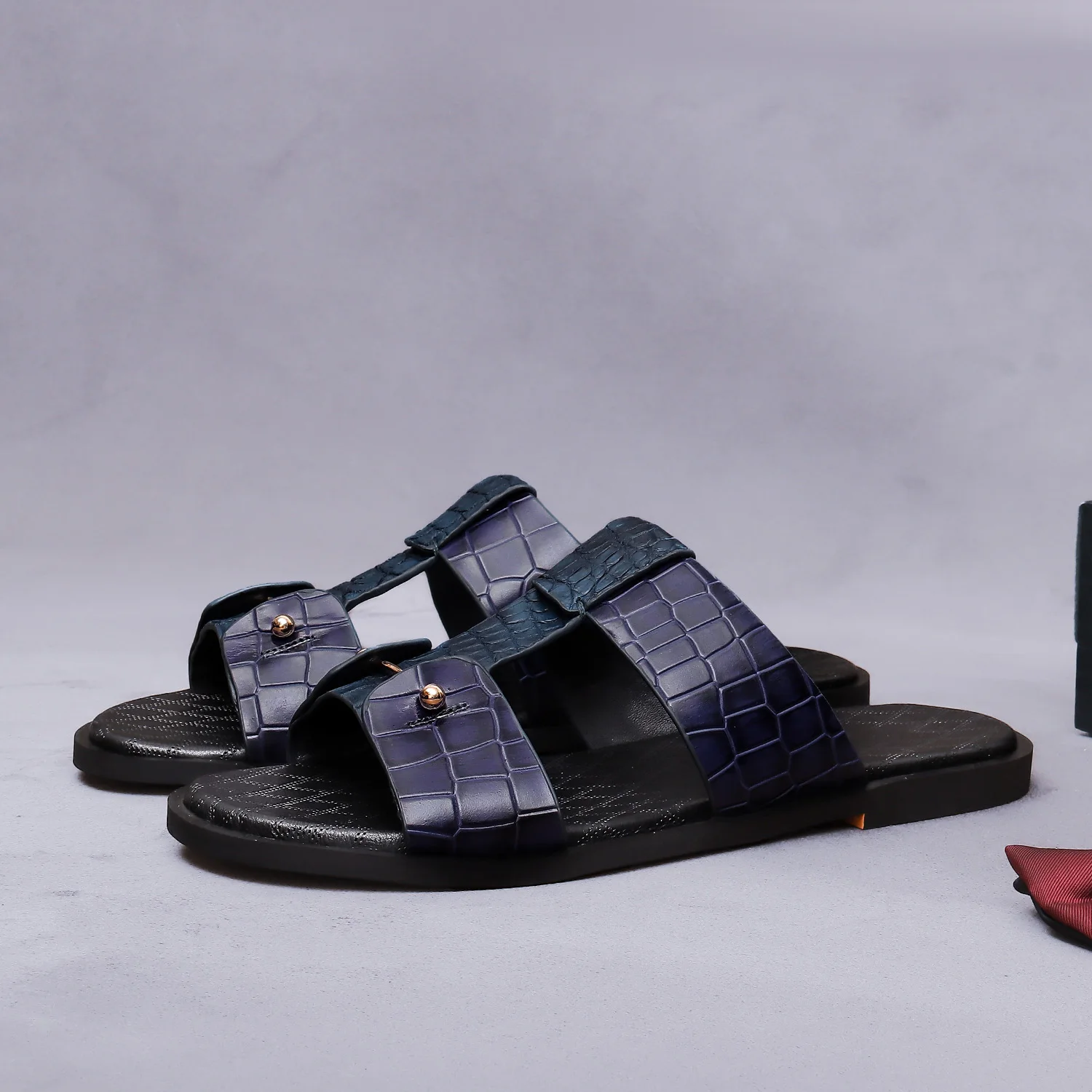 

Luxury Crocodile Genuine Leather Men's Slide Sandals Plus Size Outdoor Wear Resistant Breathable Dark Leather Slippers For Men