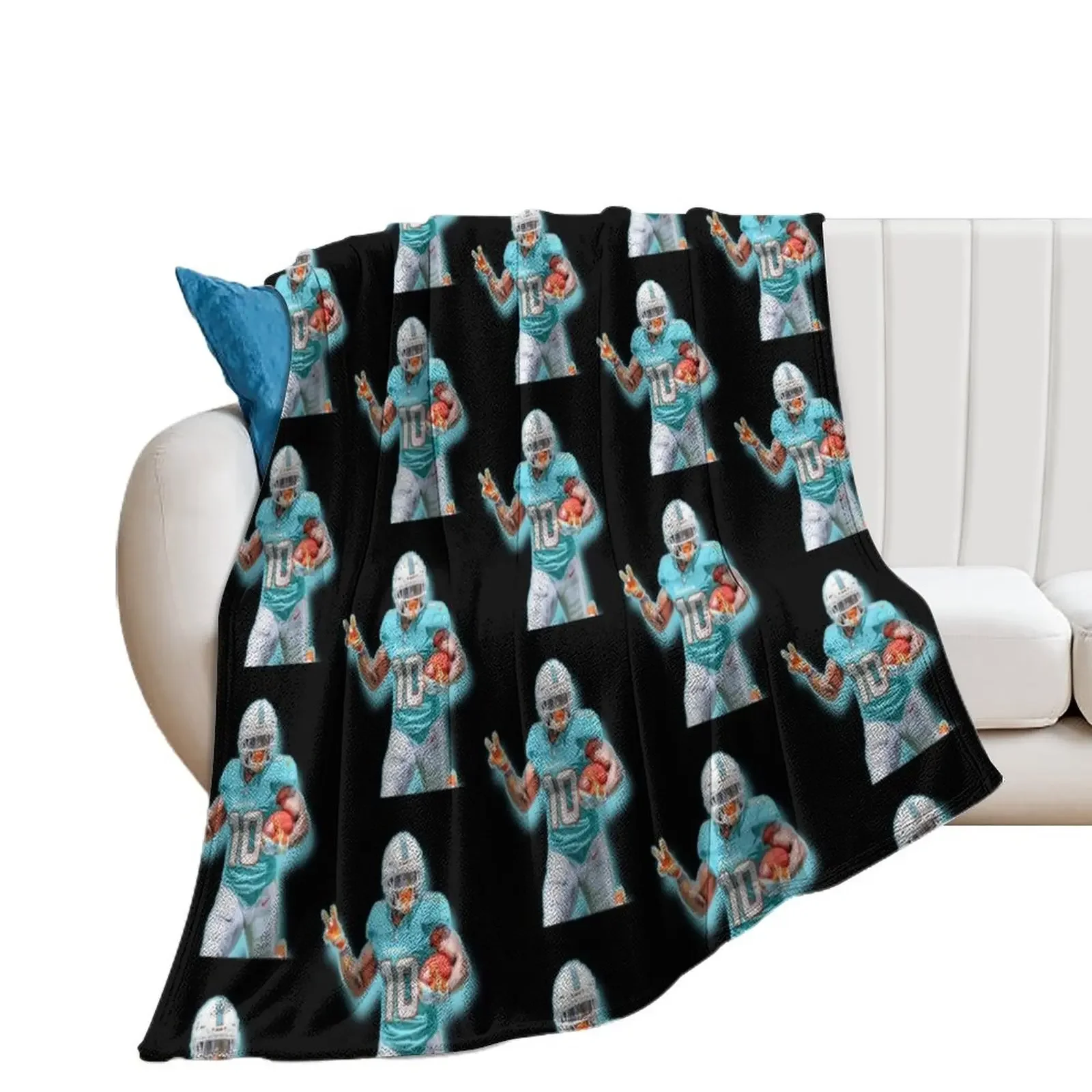 

Tyreek Hill Dolphins Throw Blanket Tourist Furrys Winter beds Vintage Blankets