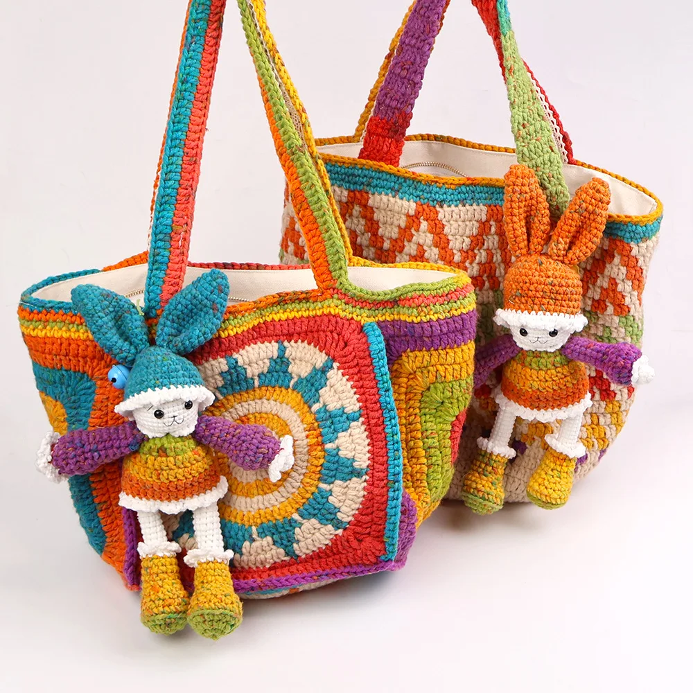 

Handmade Knitted Rabbit Tote Bag for Women, Large Capacity Shoulder Bag, Small Fresh Beach Vacation Tote Bag