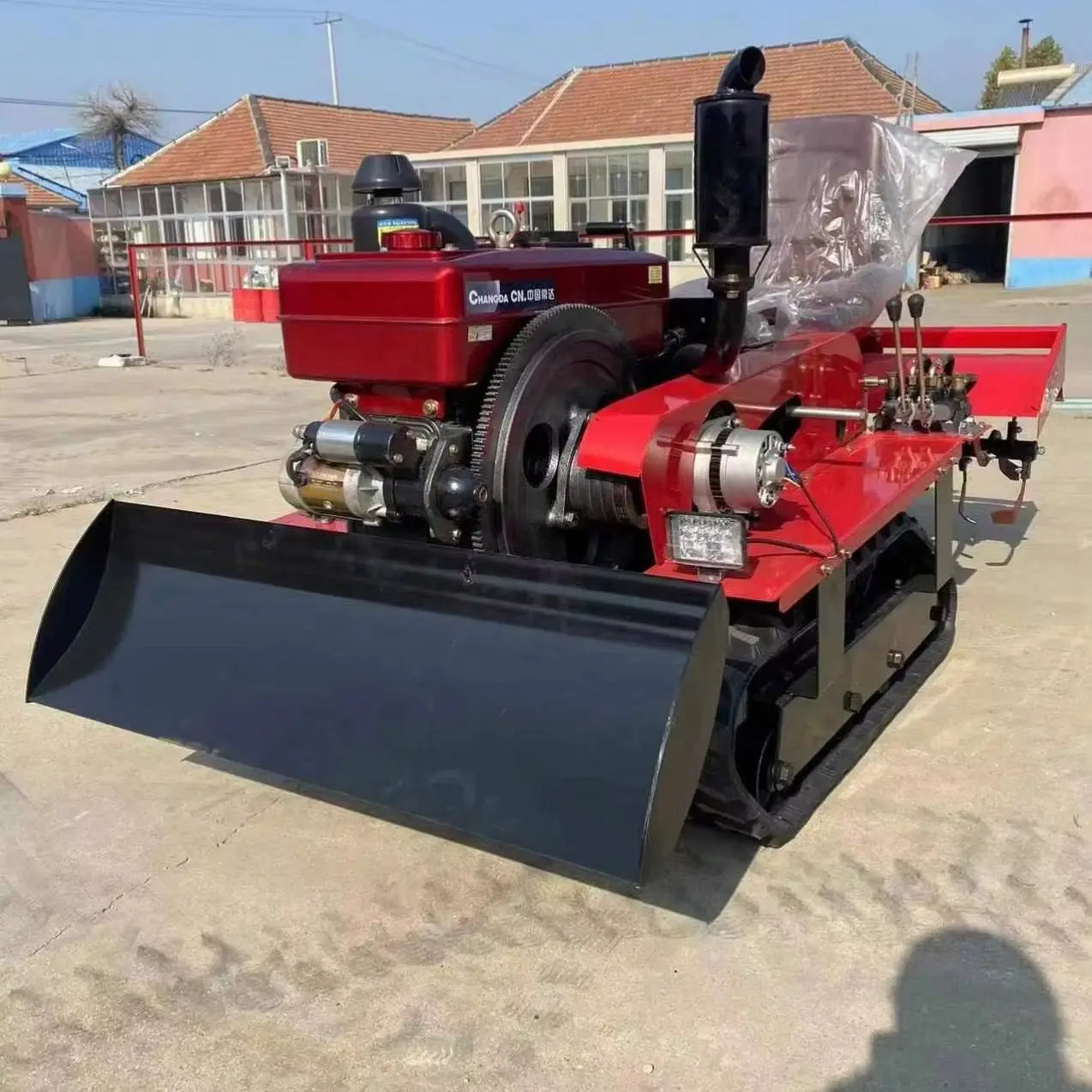 35Hp Multifunctional Farm Rotary Tiller Diesel Water-Cooled Engine Tracked Tractor Price