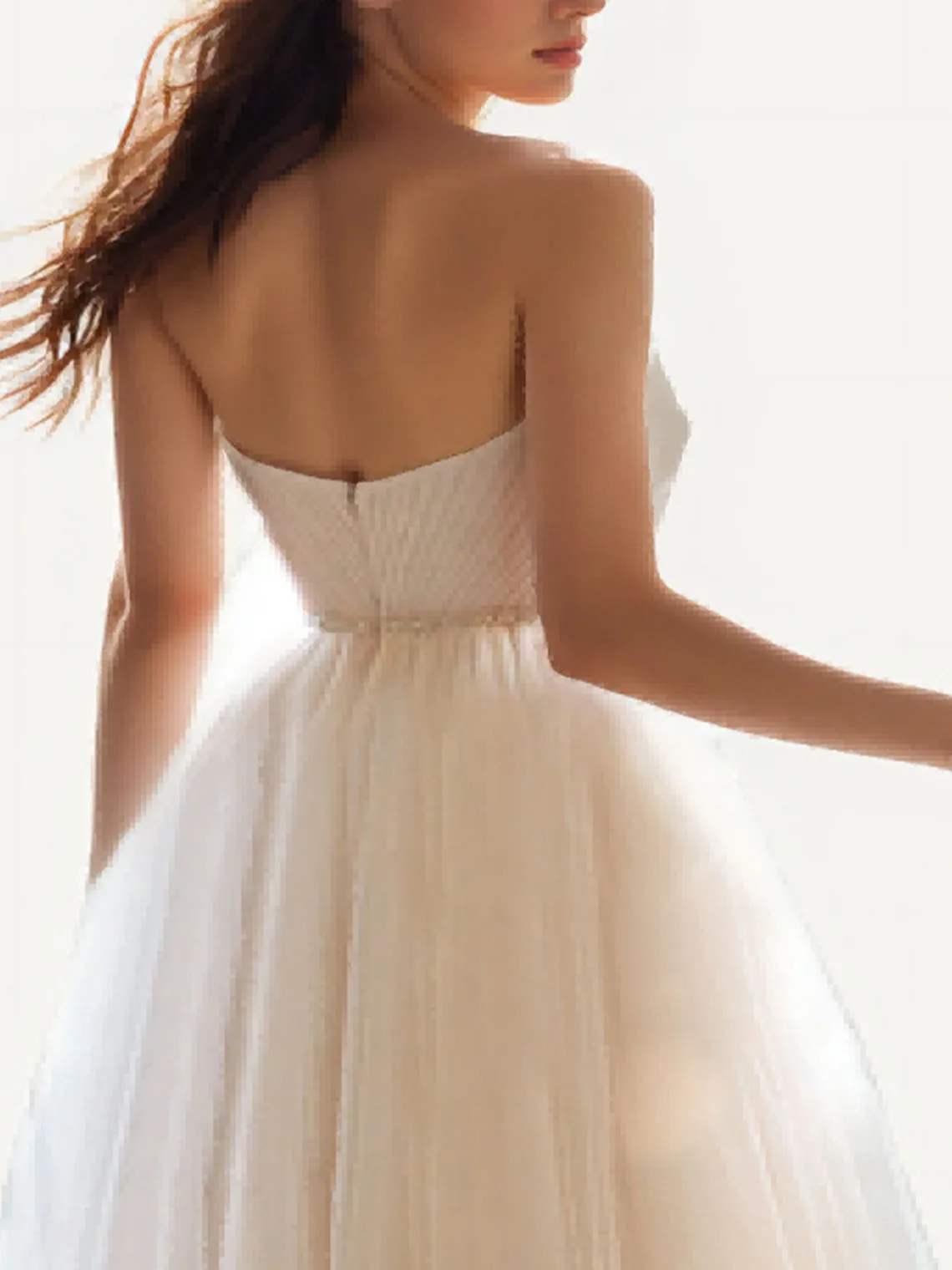 เซ็กซี่โมเดิร์น A-Line ชุดแต่งงานชายหาดที่ไม่มีสายหนังแขนกุด Tulle Sashes ชาความยาวสบายๆชุดเจ้าสาวสีขาว 2025 ฟรีที่กําหนดเอง