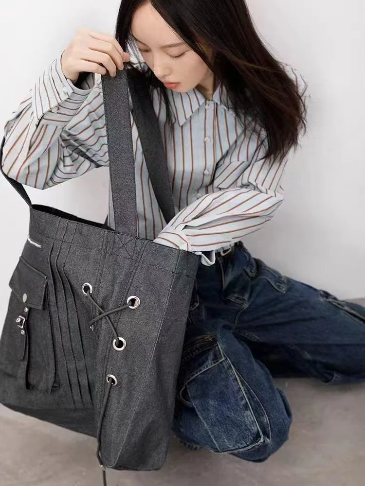 

Korean Designer Pocket Ruched Denim Big Handbag Large Capacity Women Fashion Shoulder Bag Female Motor Street Style Tote Bags