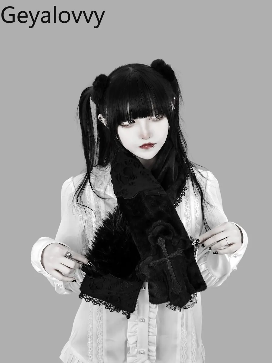 

Японский готический кружевной плюшевый шарф с вышивкой для женщин, осенне-зимний, элитный, милый, короткий, согревающий шейный платок для девушек