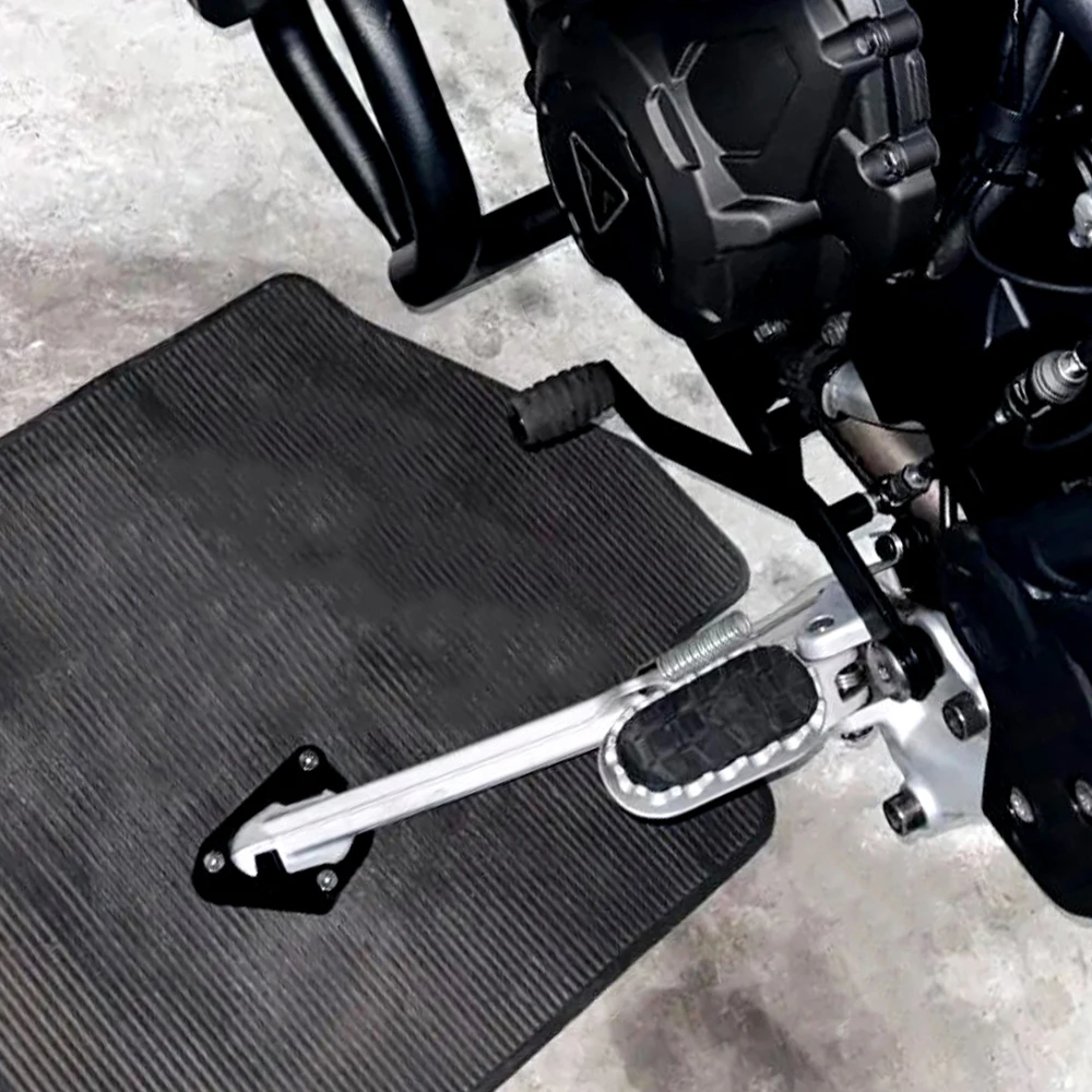 Side Stand Kickstand Extension Enlarger Plate Pad Tiger 900/900 GT/900 GT Pro 2020-2025 Tiger 850 Sport 2021-2025 For Triumph