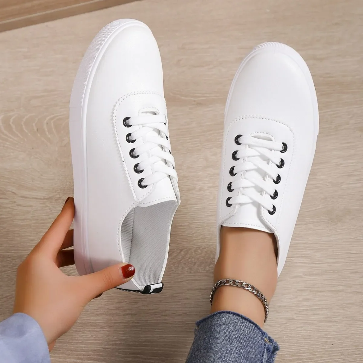 Sneakers Women Lace-up Shallow White Leather Shoes Versatile Soft Sole Running Walking Zapatos Student Campus