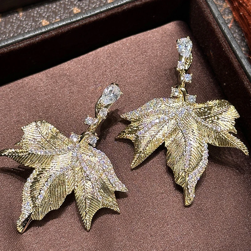 Leaf pendant earrings ultra-sparkling golden maple leaves delicate banquet ear aaaceesory